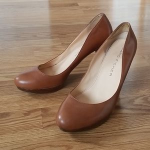 Marc Fisher Sydney Camel Pumps Size 10